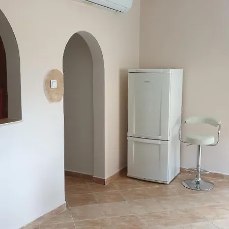 Kovirozsa Vendeghaz * Szilvasvarad