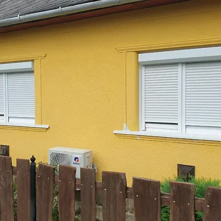 Kovirozsa Vendeghaz Guest house