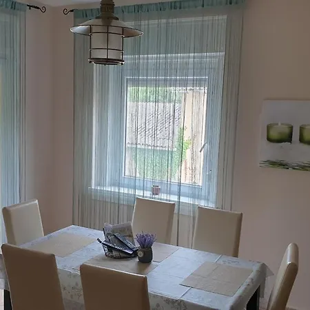 Guest house Kovirozsa Vendeghaz