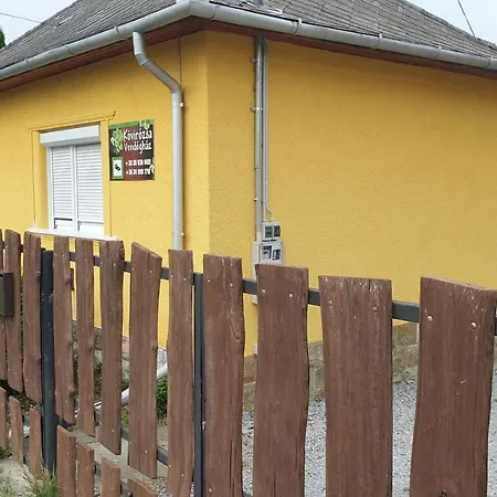 Kovirozsa Vendeghaz Guest house